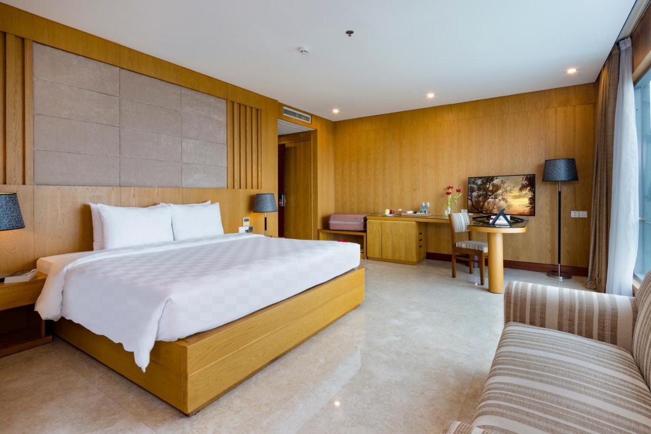 Eden Star Saigon Hotel Ho Şi Min Exterior foto