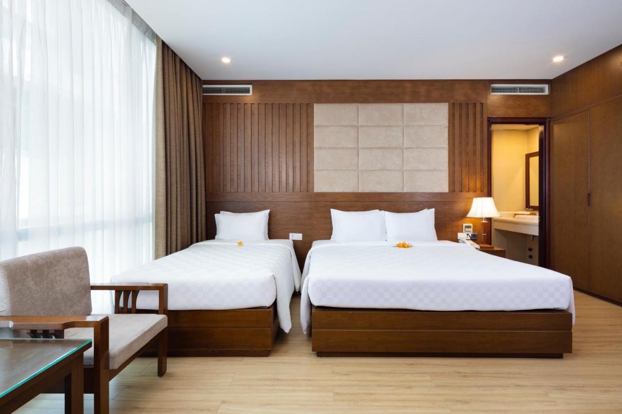 Eden Star Saigon Hotel Ho Şi Min Exterior foto
