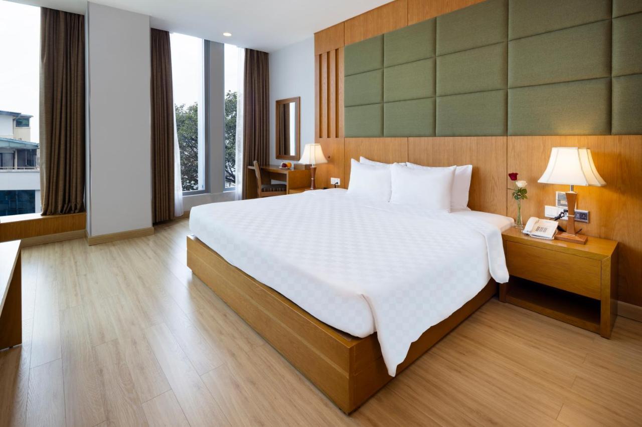 Eden Star Saigon Hotel Ho Şi Min Exterior foto